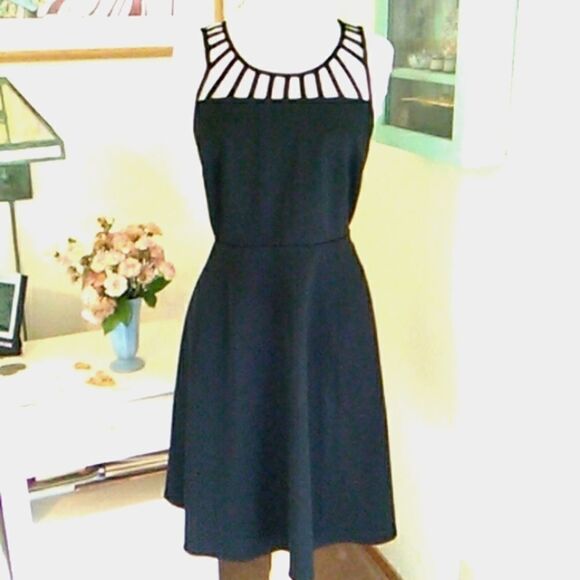 Lane Bryant Dresses & Skirts - NWT Lane Bryant Cage Top Evening Dress